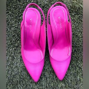 Vionic Hot Pink Pointed Slingback Heels